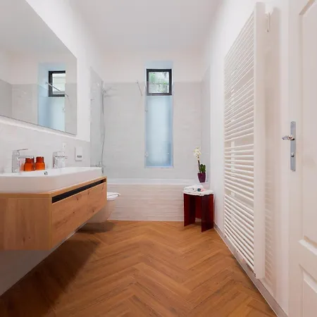 Appartementhaus Wittelsbach Zentsch * Berchtesgaden